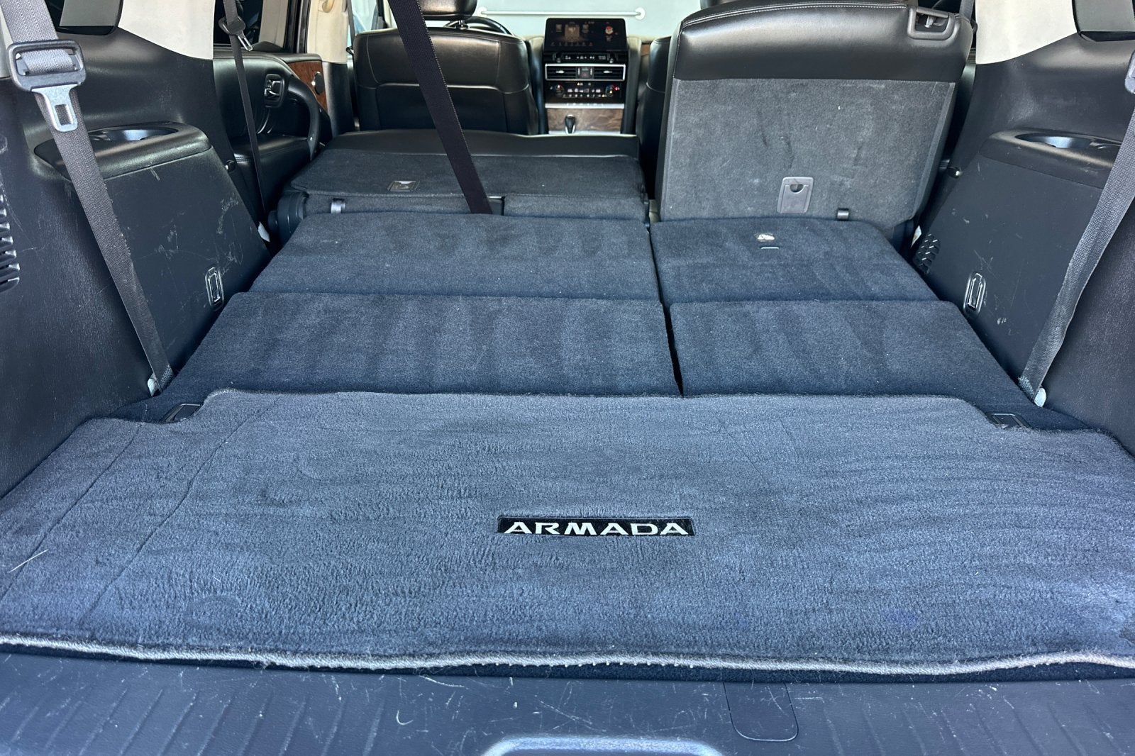 2022 Nissan Armada SL