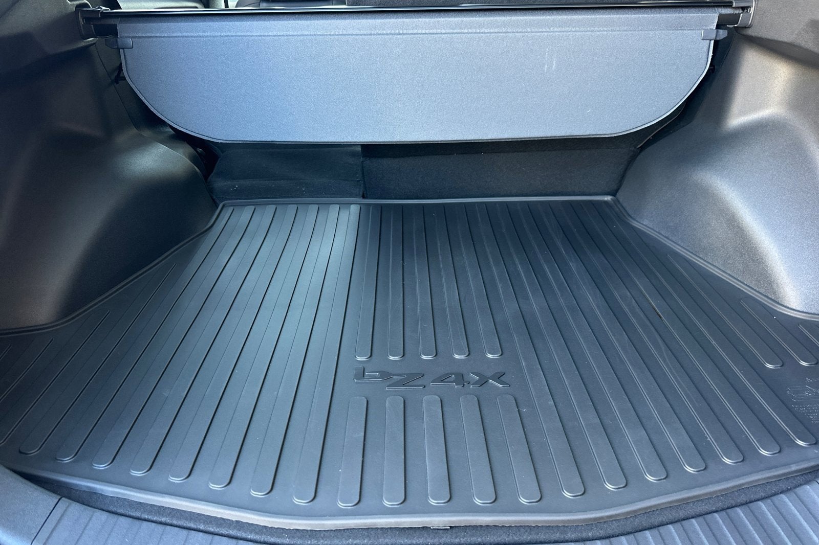 2025 Toyota bZ4X XLE