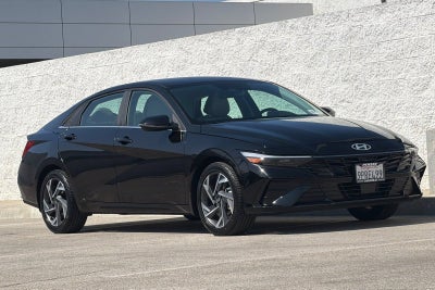 2024 Hyundai Elantra Hybrid Limited