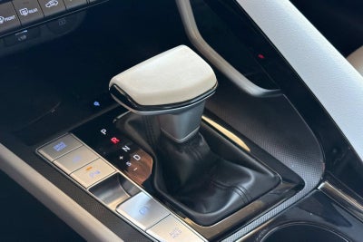 2024 Hyundai Elantra Hybrid Limited