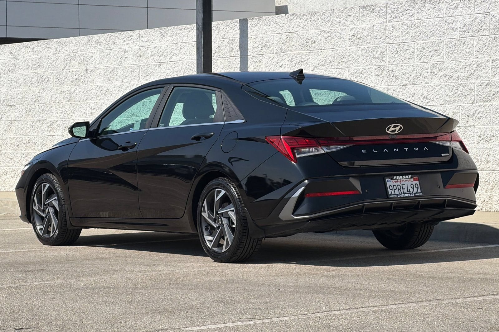 2024 Hyundai Elantra Hybrid Limited