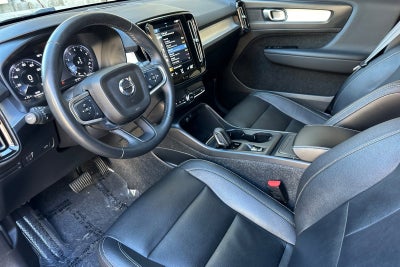 2021 Volvo XC40 Momentum