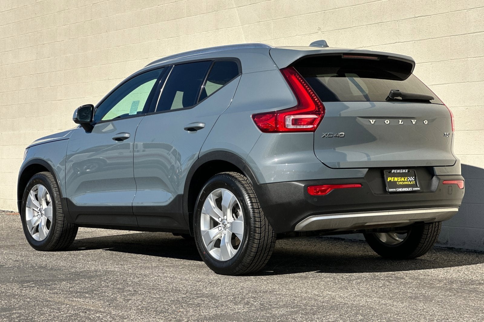 2021 Volvo XC40 Momentum