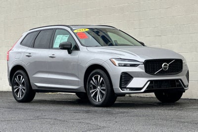 2024 Volvo XC60 Core Dark Theme