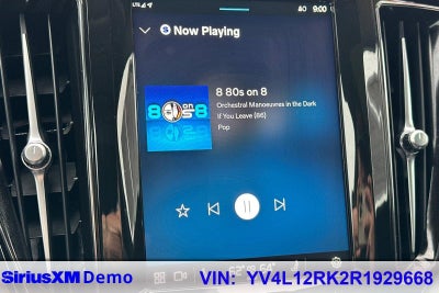 2024 Volvo XC60 Core Dark Theme