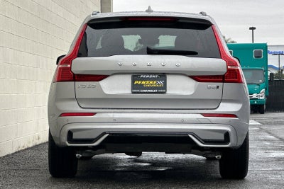 2024 Volvo XC60 Core Dark Theme