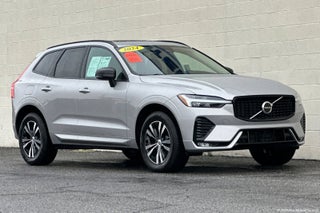 2024 Volvo XC60 Core Dark Theme